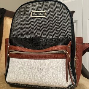 Itzy Ritzy Chevron Black and White Backpack